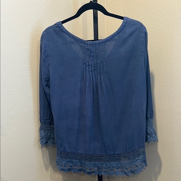 American Eagle Outfitters Blue Flutter Sleeve Blouse with Pleats - Picture 3 of 3